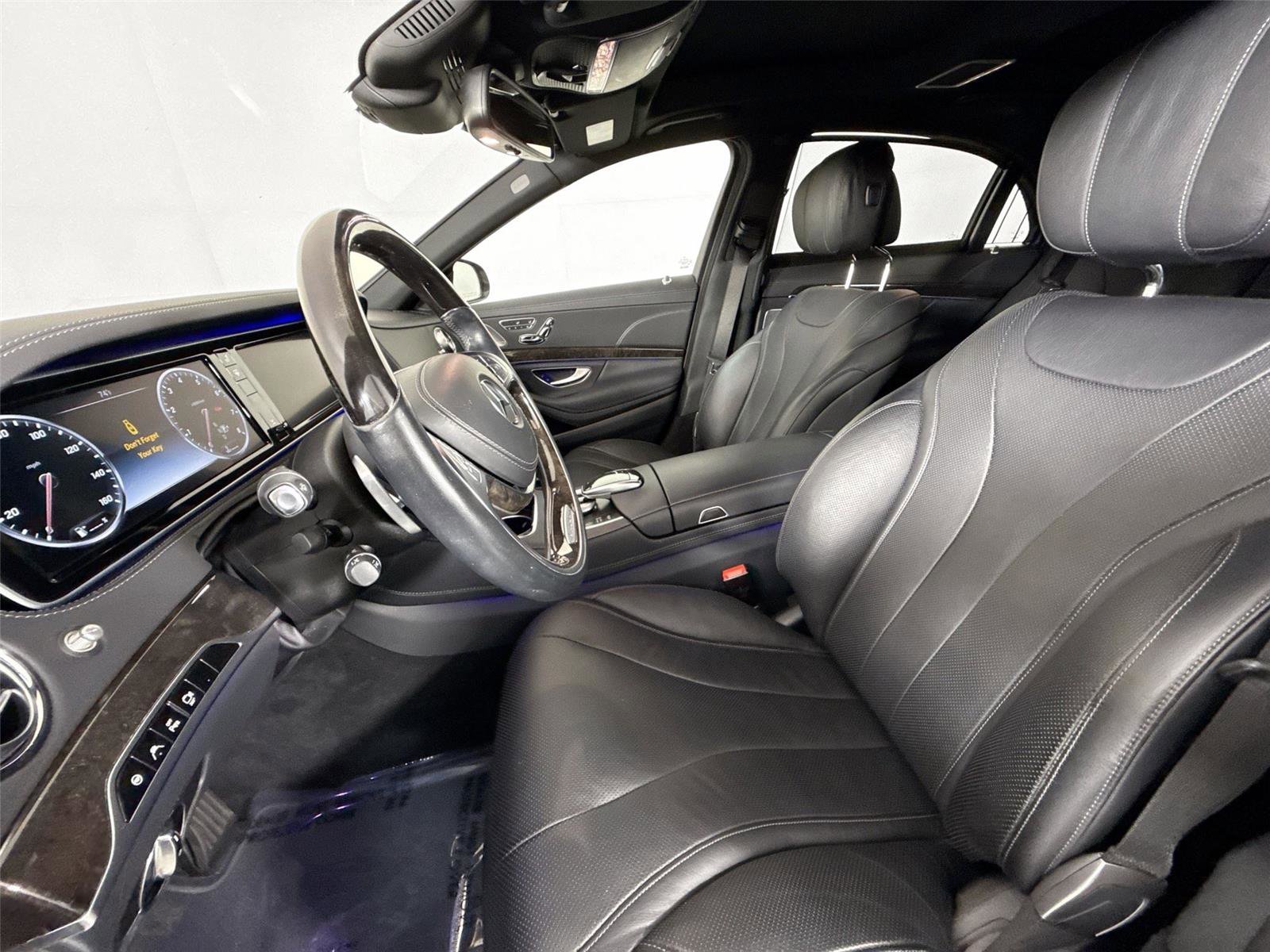 Used 2015 Mercedes-Benz S 550 Sedan image 3
