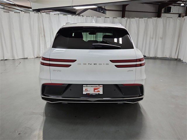 Used 2026 Genesis GV70 2.5T Select image 7
