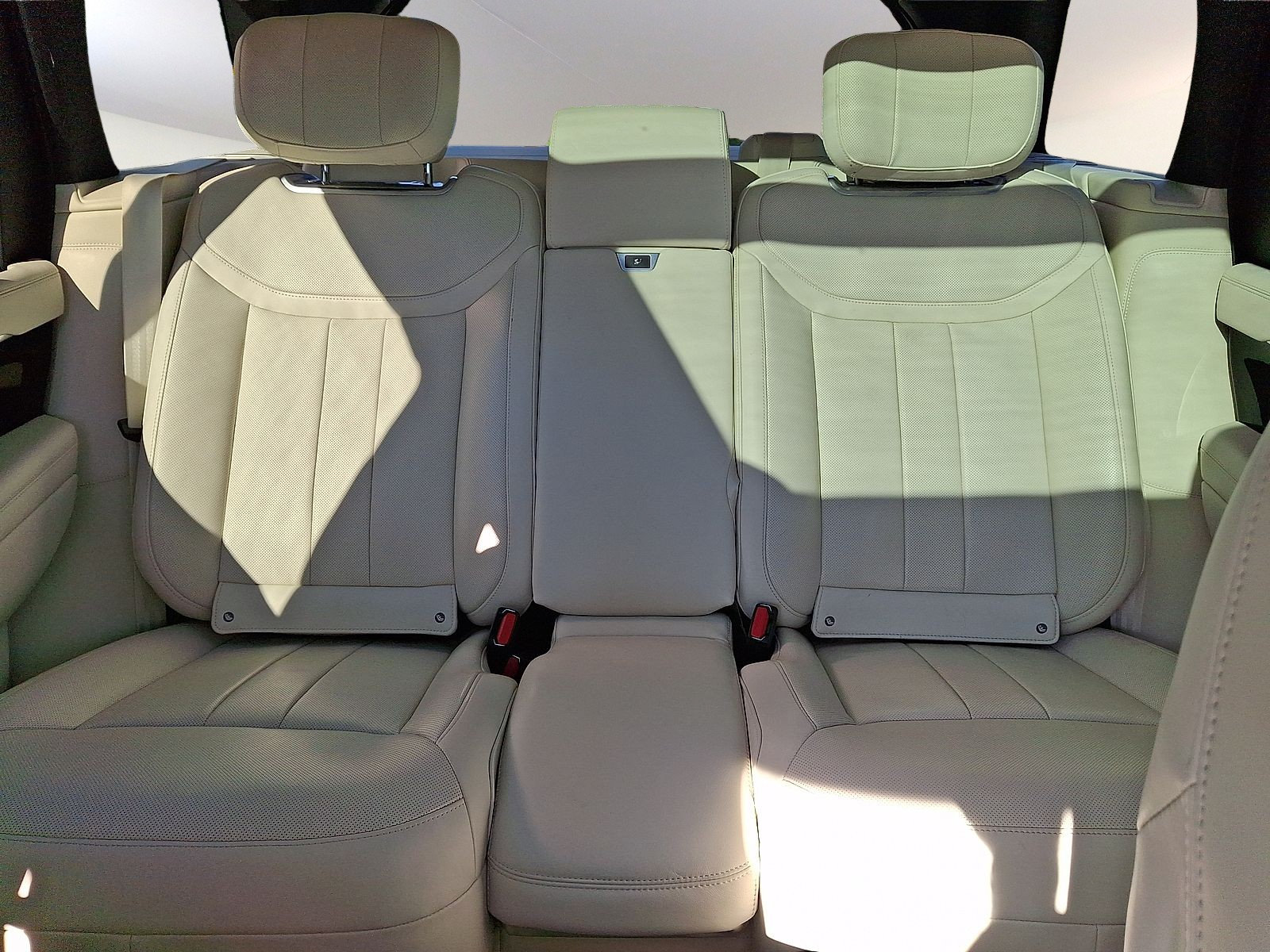 Certified 2024 Land Rover Range Rover Long Wheelbase Autobiography AWD/4WD image 7