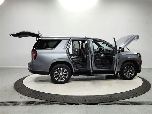 Used 2021 Chevrolet Tahoe LT w/ LT Signature Plus Package image 16