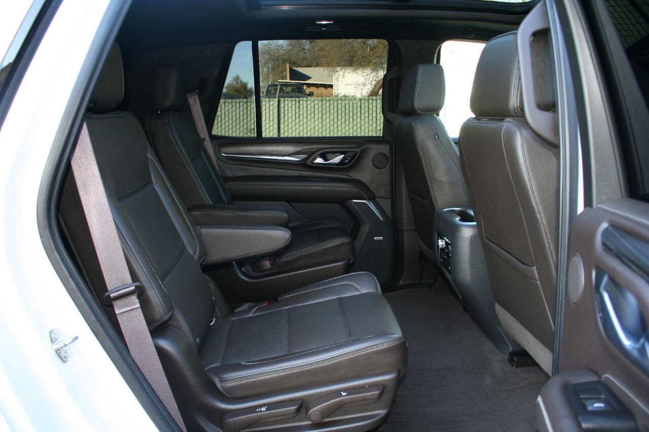 Used 2021 GMC Yukon Denali w/ Denali Premium Package image 35