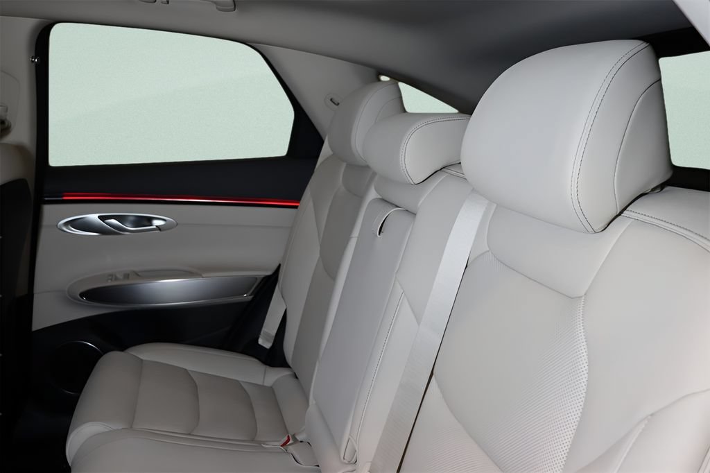 New 2026 Genesis GV70 2.5T Select AWD/4WD image 13
