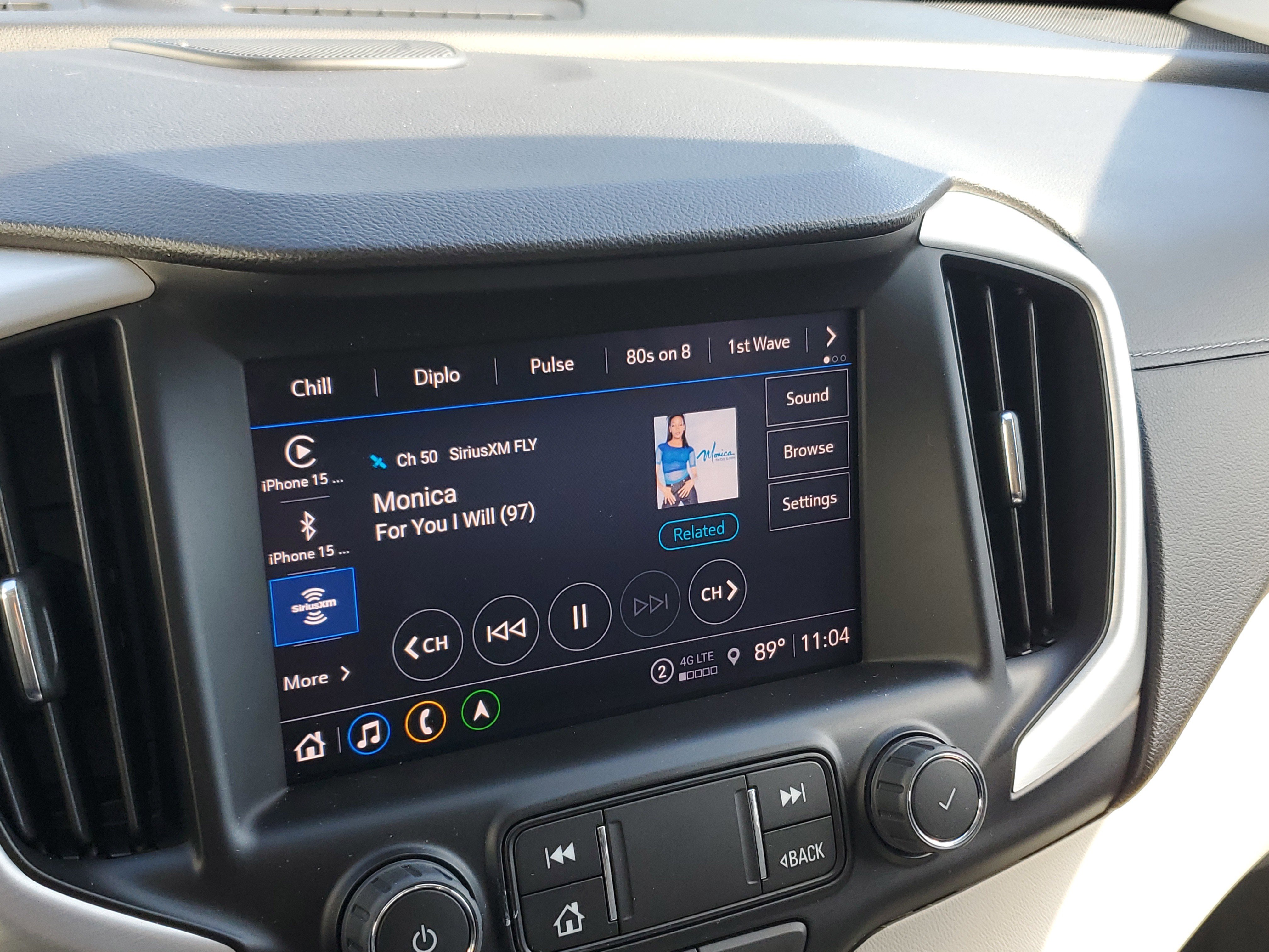 Used 2022 GMC Terrain SLT w/ Infotainment Package II image 26