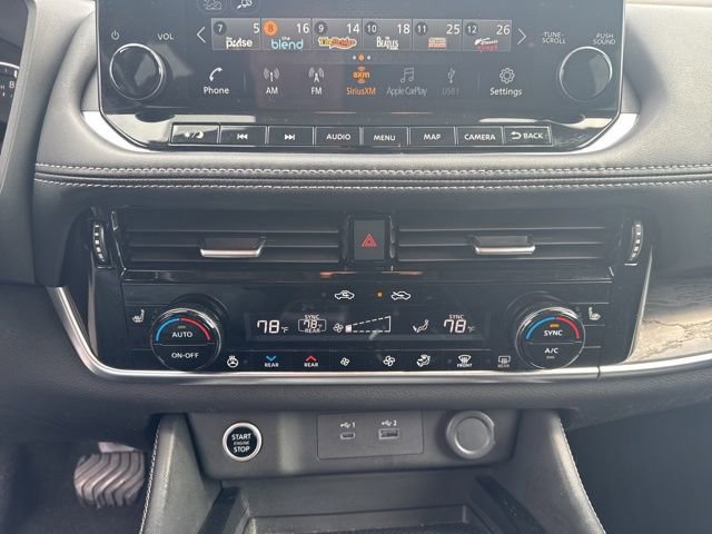 Used 2021 Nissan Rogue SL w/ Premium Package image 17