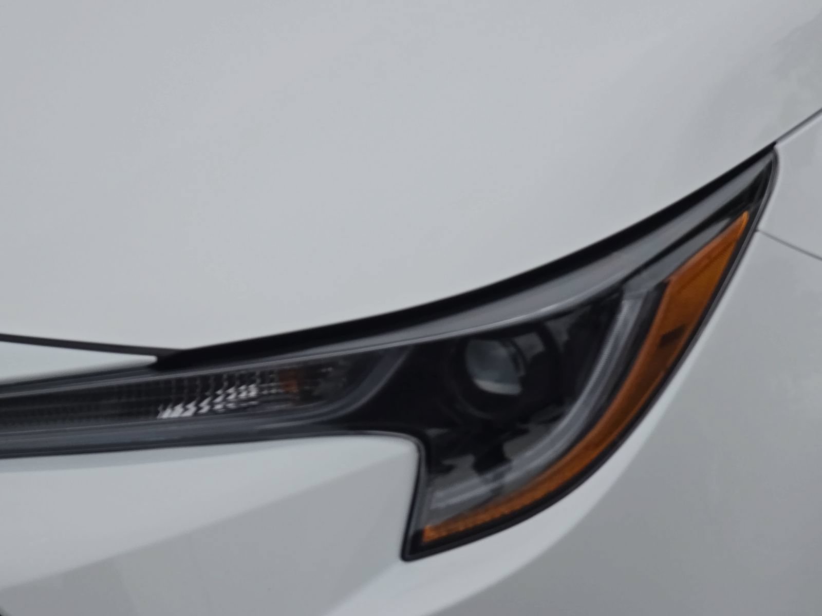 Used 2026 Toyota Corolla LE FWD image 29