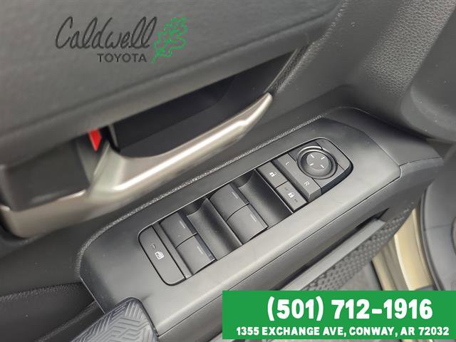 Certified 2024 Toyota Tacoma TRD Off-Road AWD/4WD image 20