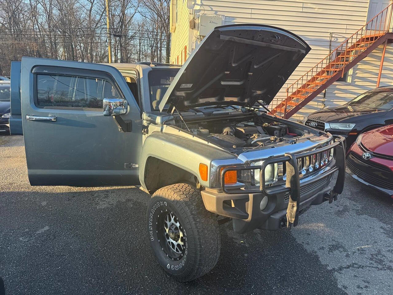 Used 2007 HUMMER H3 w/ Chrome Appearance Package image 3