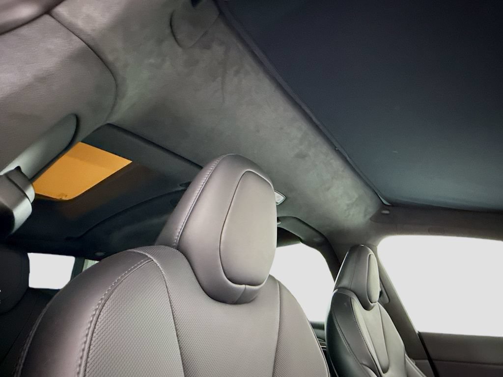 Used 2023 Tesla Model X AWD/4WD image 18