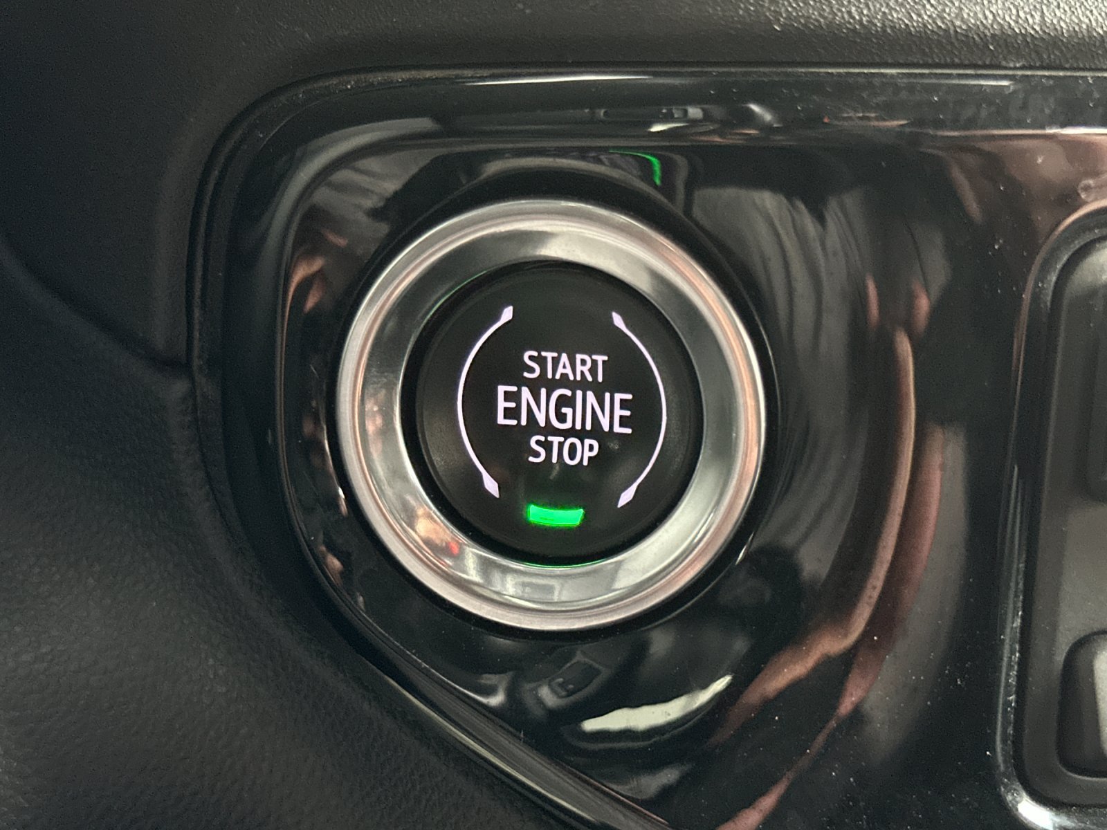 Used 2024 Chevrolet Silverado 2500 LTZ AWD/4WD image 21
