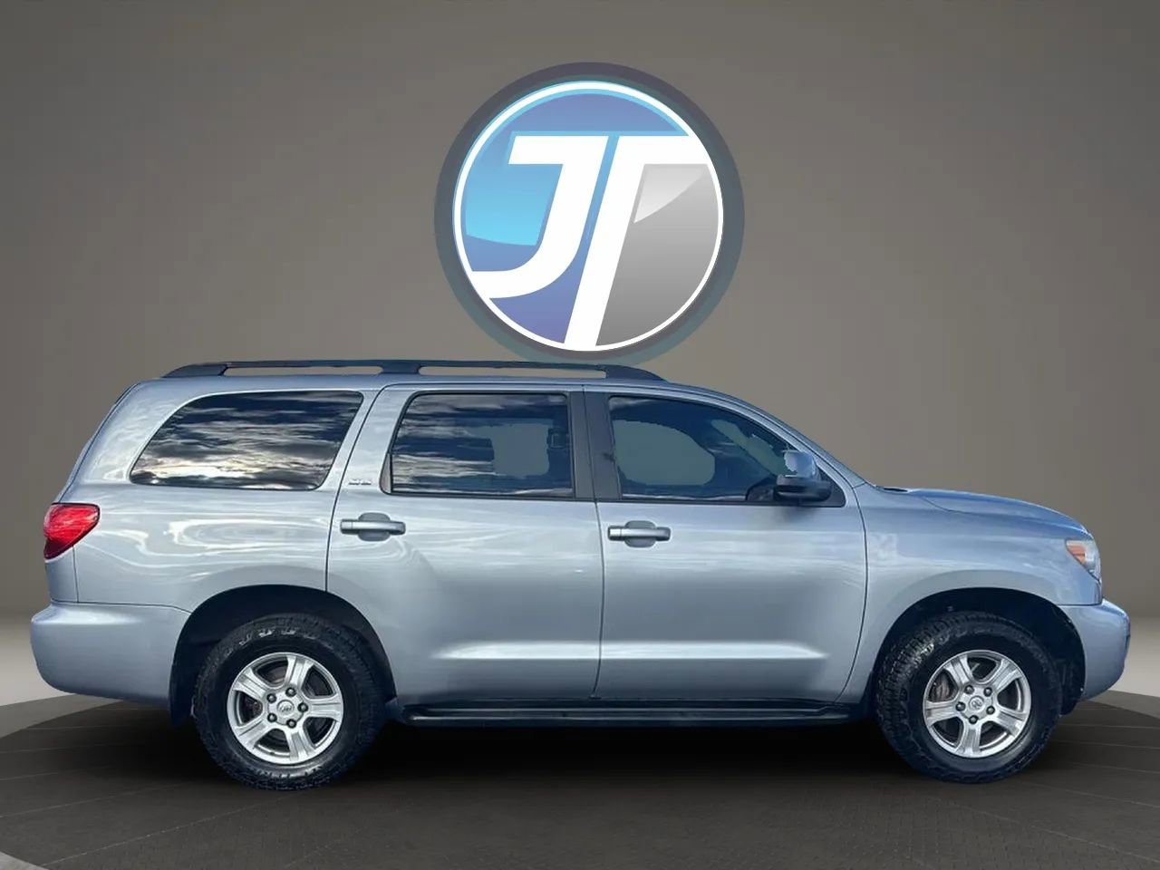Used 2014 Toyota Sequoia SR5 AWD/4WD image 13