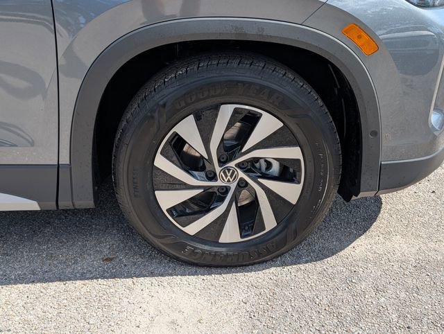 New 2026 Volkswagen Tiguan S FWD image 9