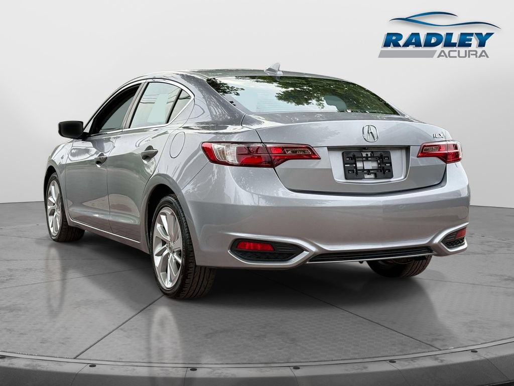 Used 2018 Acura ILX FWD image 4