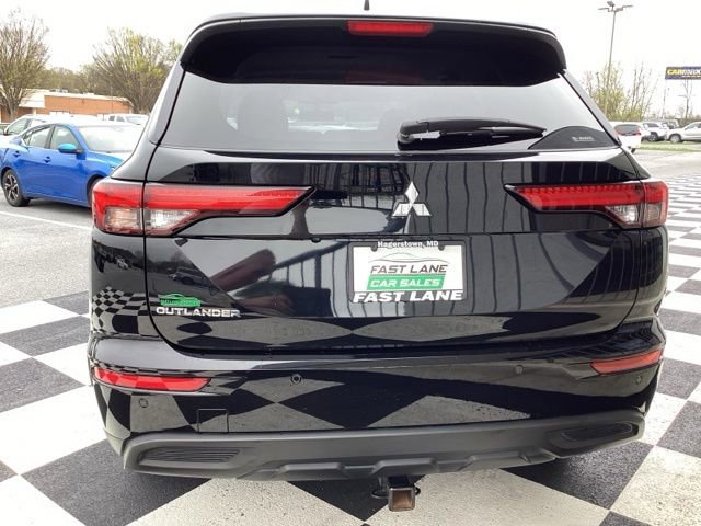 Used 2024 Mitsubishi Outlander ES image 9