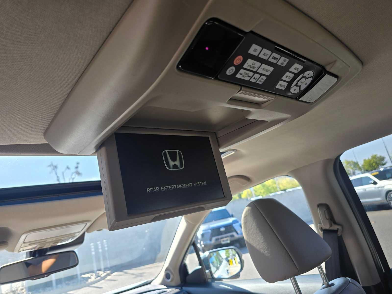 Used 2018 Honda Pilot Touring image 21