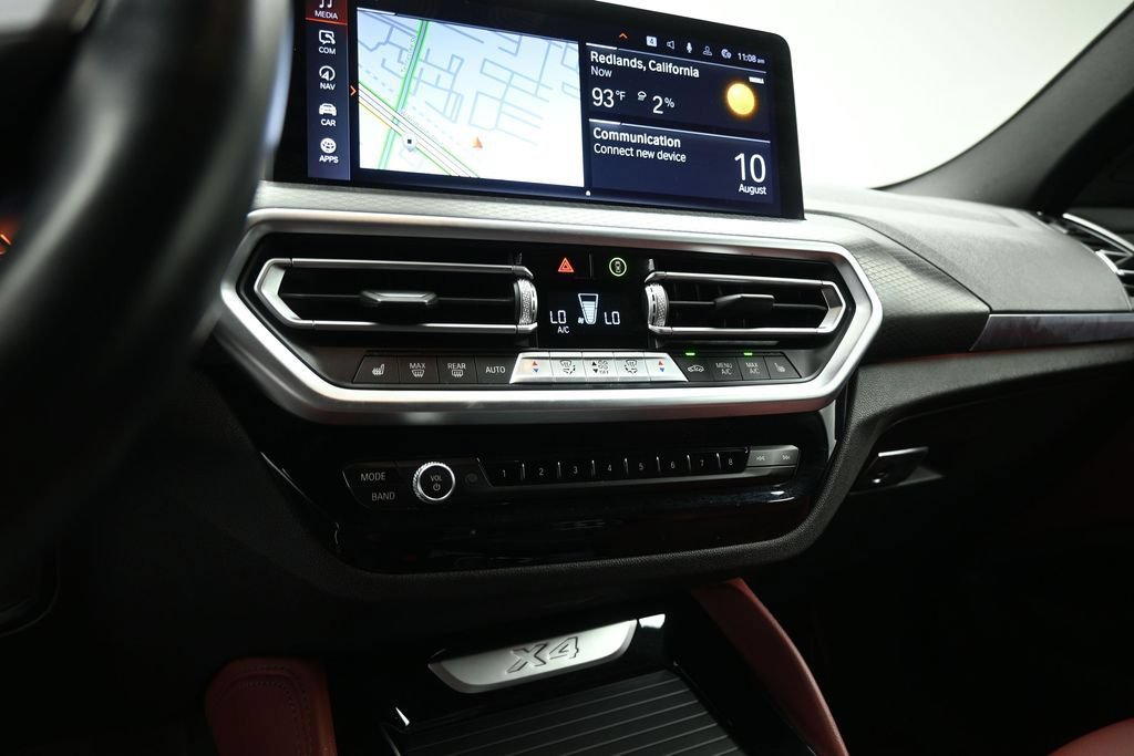 Used 2024 BMW X4 xDrive30i w/ M Sport Package AWD/4WD image 14