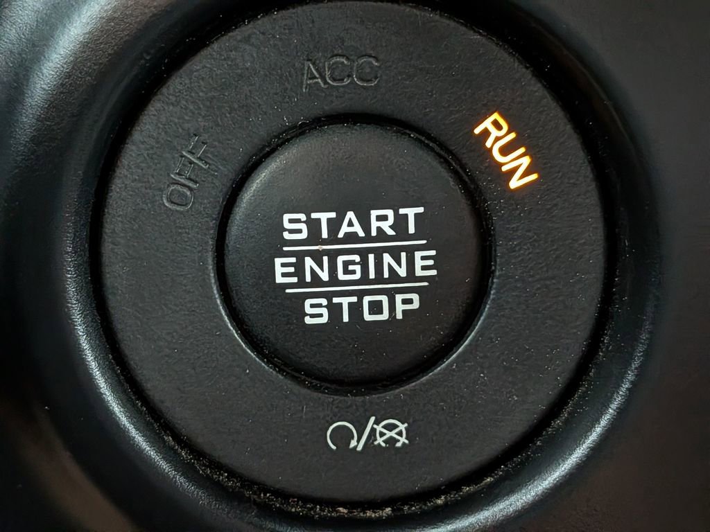Used 2020 Jeep Wrangler Unlimited Sahara w/ Safety Group AWD/4WD image 28