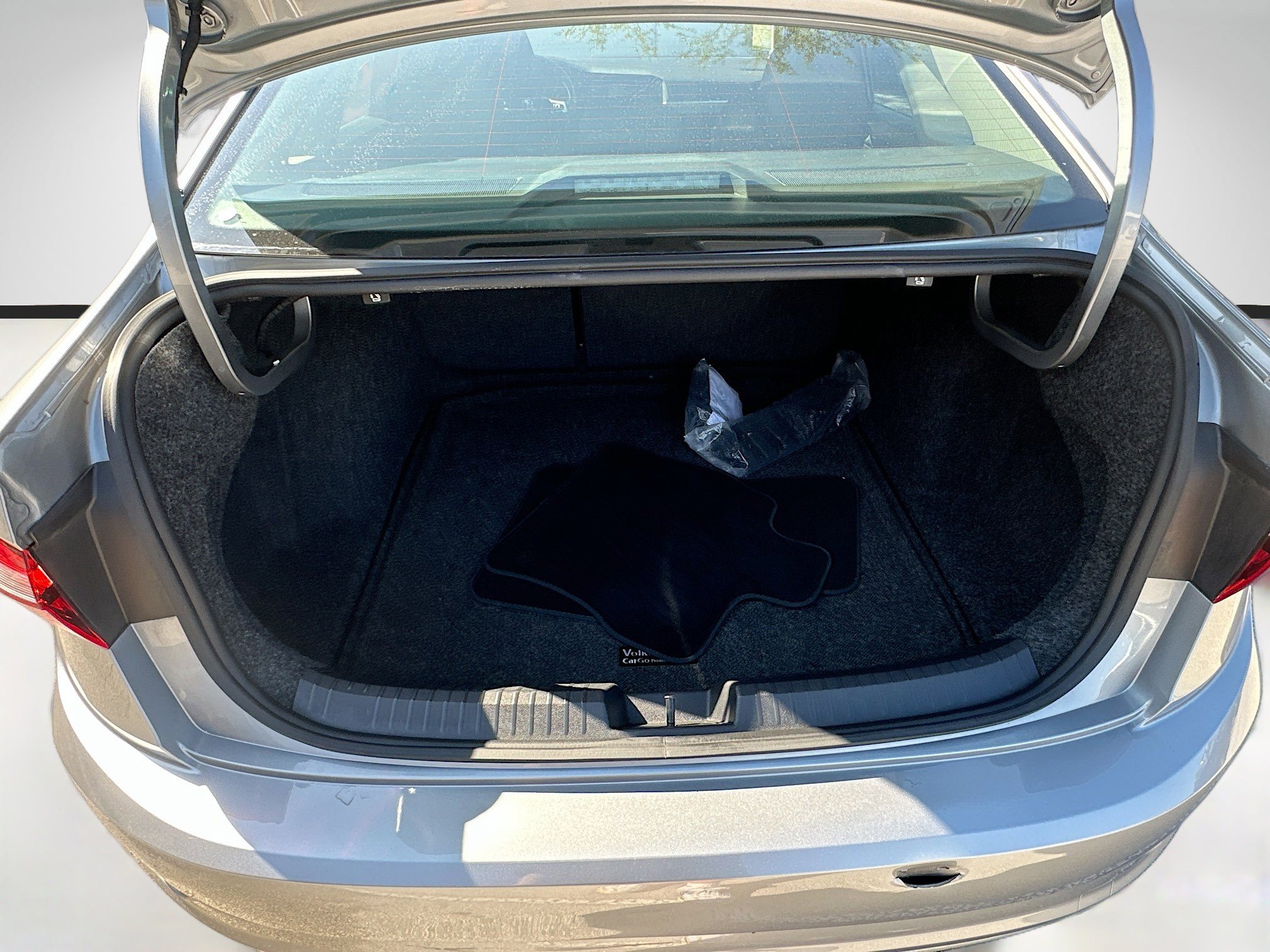 Certified 2020 Volkswagen Jetta S w/ Driver Assistance Package image 22