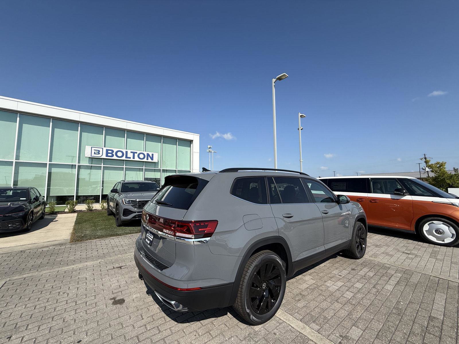 New 2026 Volkswagen Atlas SE image 7