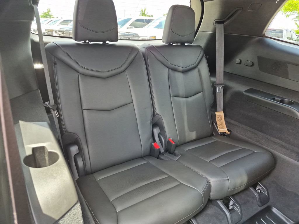 Used 2023 Cadillac XT6 Premium Luxury w/ Technology Package FWD image 36