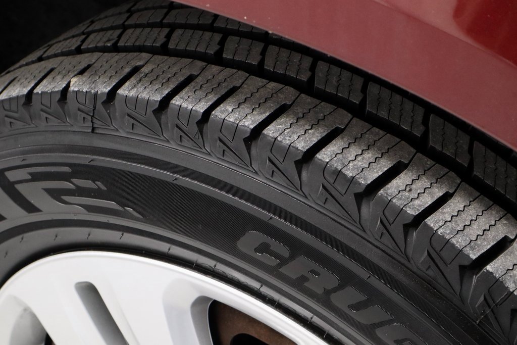 Used 2018 Dodge Grand Caravan SE w/ UConnect Hands-Free Group image 16