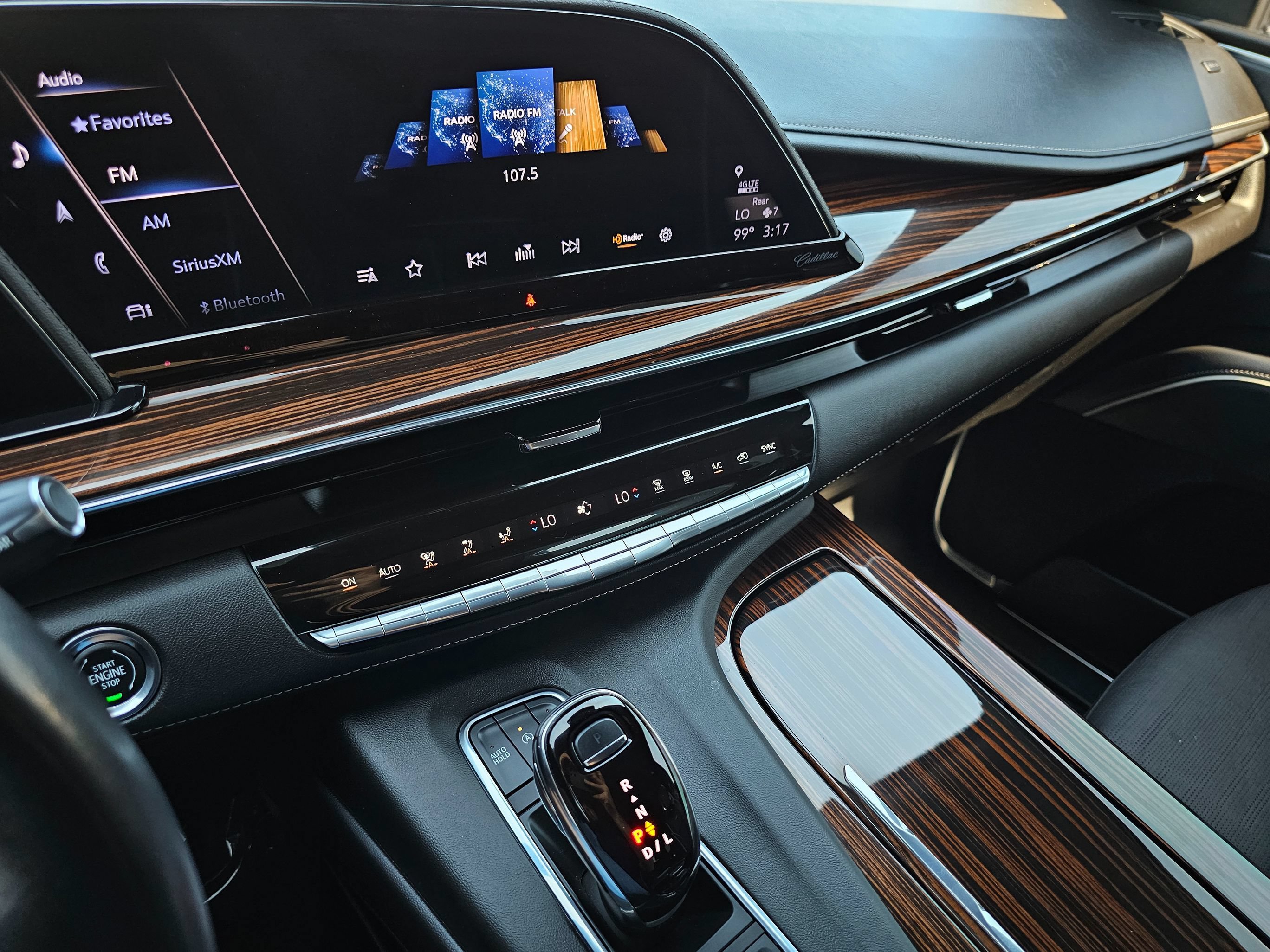 Used 2023 Cadillac Escalade Premium Luxury RWD image 45