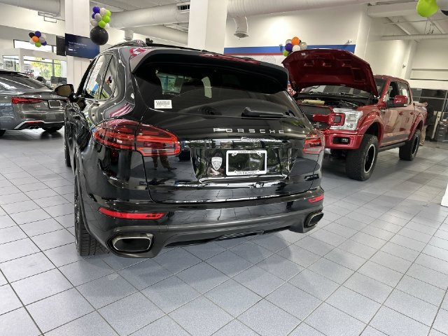 Used 2018 Porsche Cayenne Platinum Edition AWD/4WD image 35