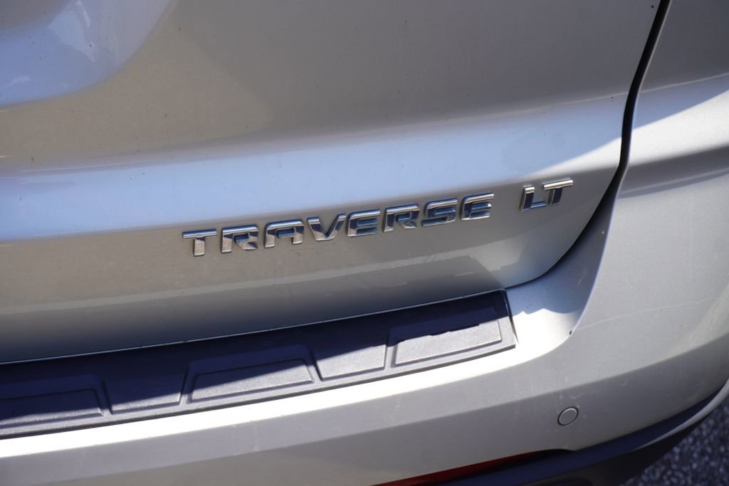 Used 2016 Chevrolet Traverse LT w/ Style and Technology Package AWD/4WD image 8