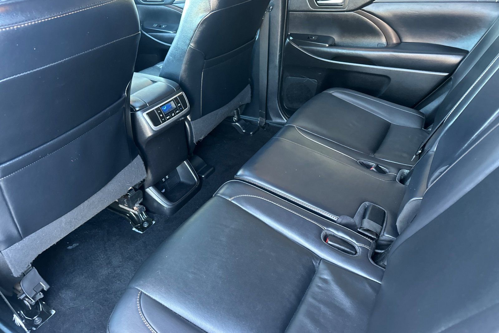 Certified 2019 Toyota Highlander XLE image 15