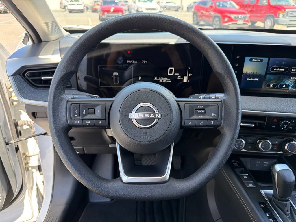 Certified 2025 Nissan Kicks SV AWD/4WD image 16