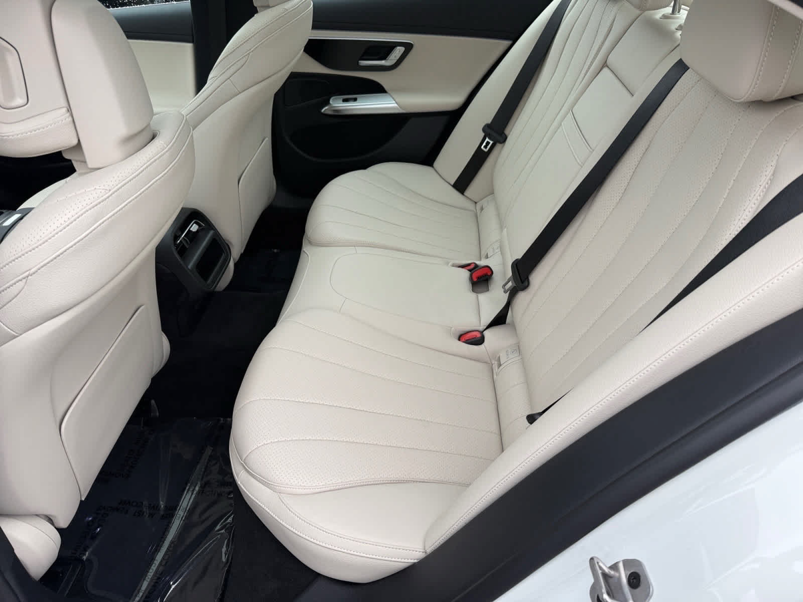 Used 2026 Mercedes-Benz E 350 4MATIC Sedan image 11
