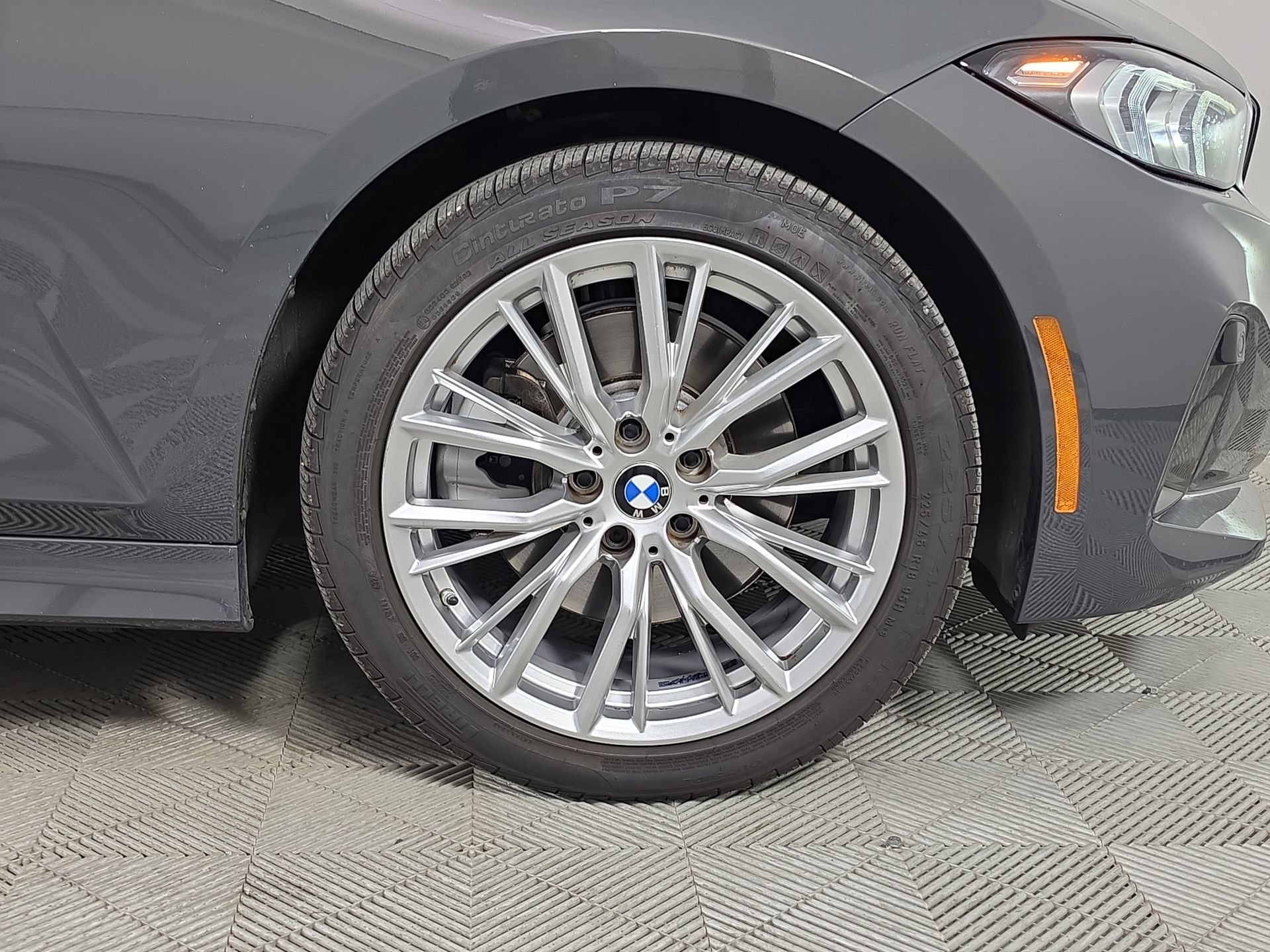 Used 2023 BMW 330i Sedan w/ Driving Assistance Package RWD image 10