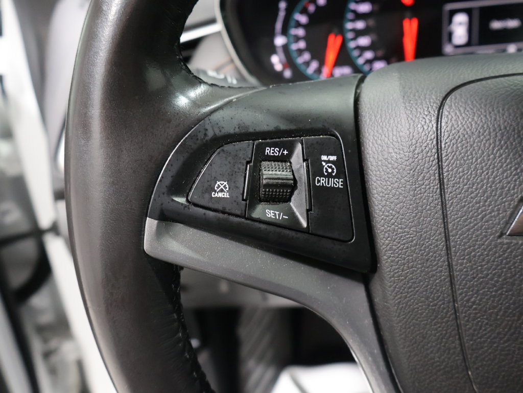 Used 2019 Chevrolet Trax LT w/ LT Convenience Package AWD/4WD image 33