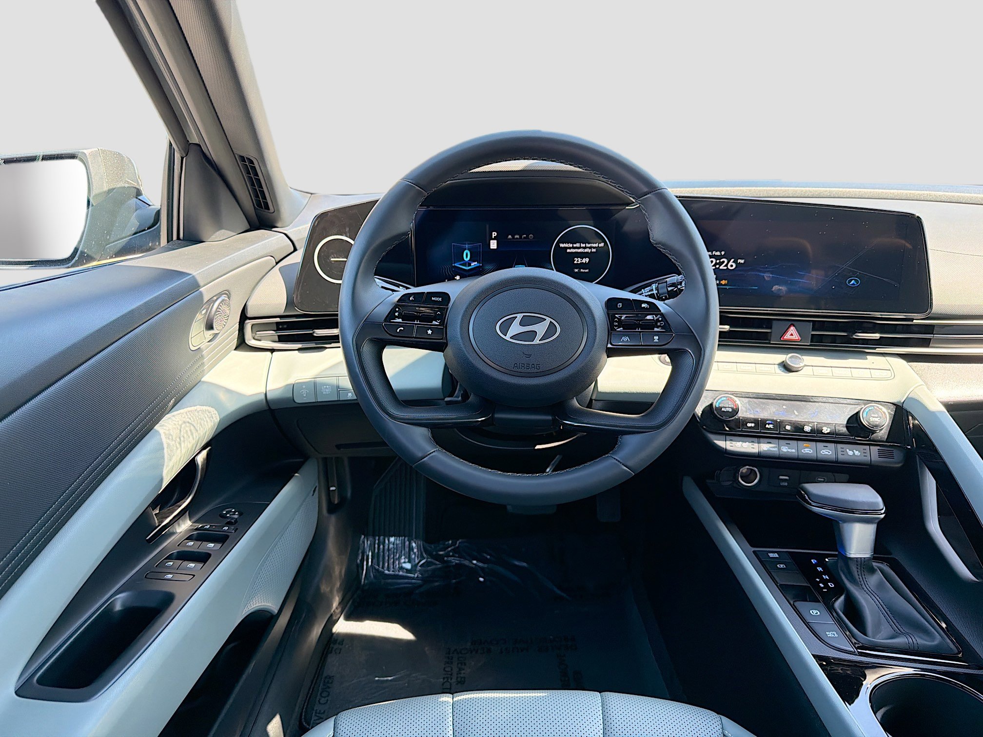 Used 2025 Hyundai Elantra Limited image 16