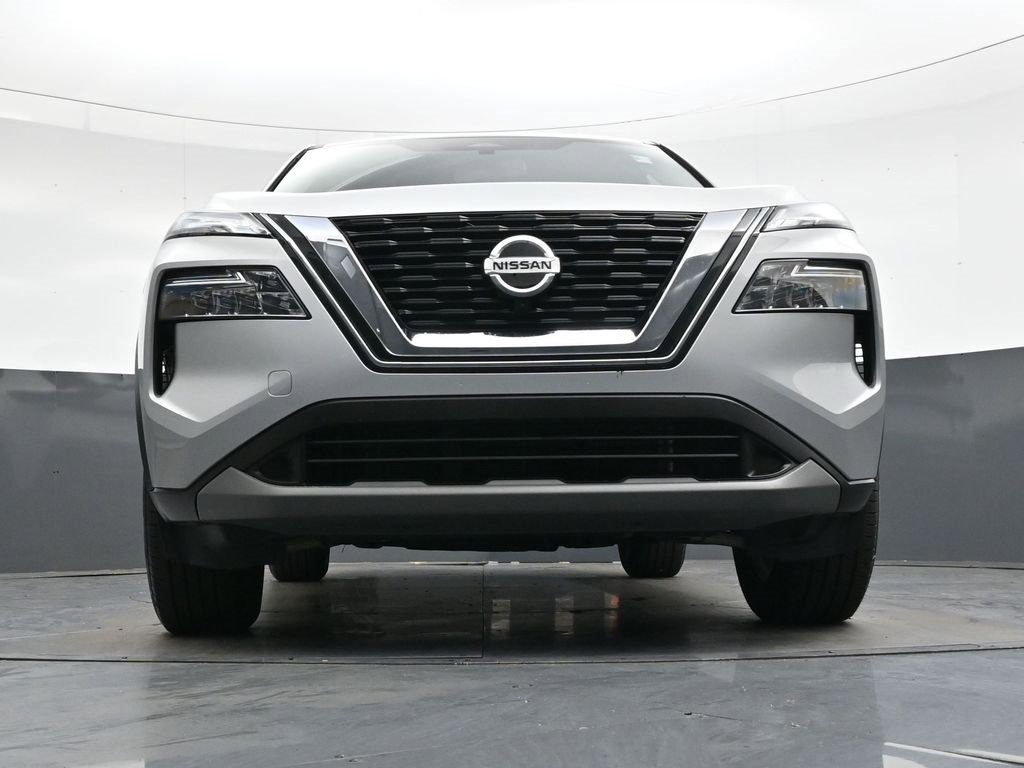 Used 2021 Nissan Rogue SV image 39