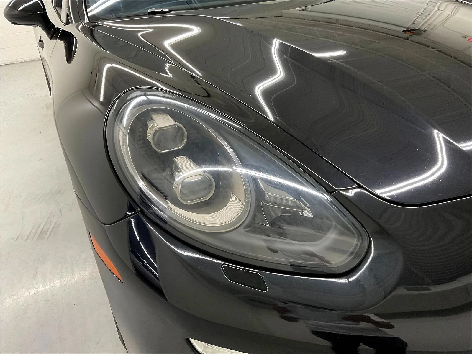Used 2015 Porsche Panamera 4S AWD/4WD image 33