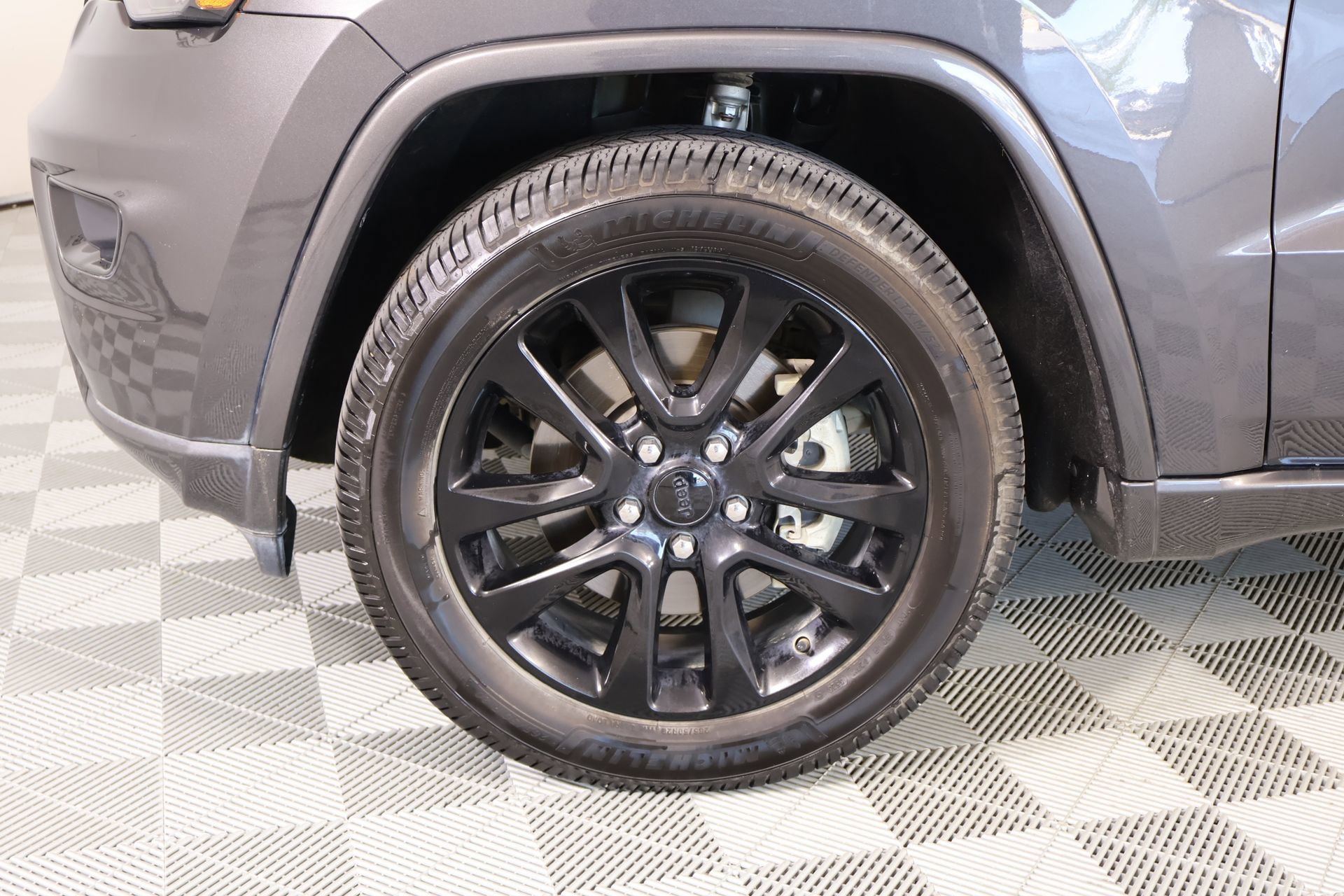 Used 2021 Jeep Grand Cherokee Laredo X AWD/4WD image 18