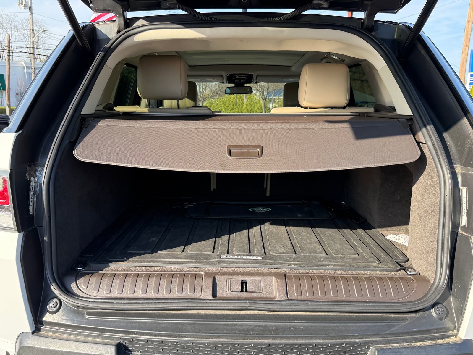 Used 2016 Land Rover Range Rover Sport HSE image 9