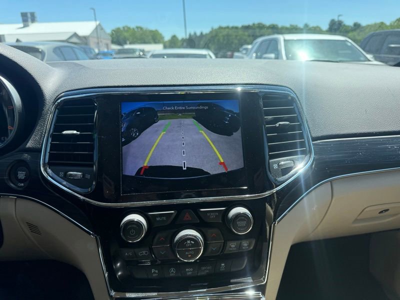 Used 2020 Jeep Grand Cherokee Limited w/ Trailer Tow Group IV AWD/4WD image 14