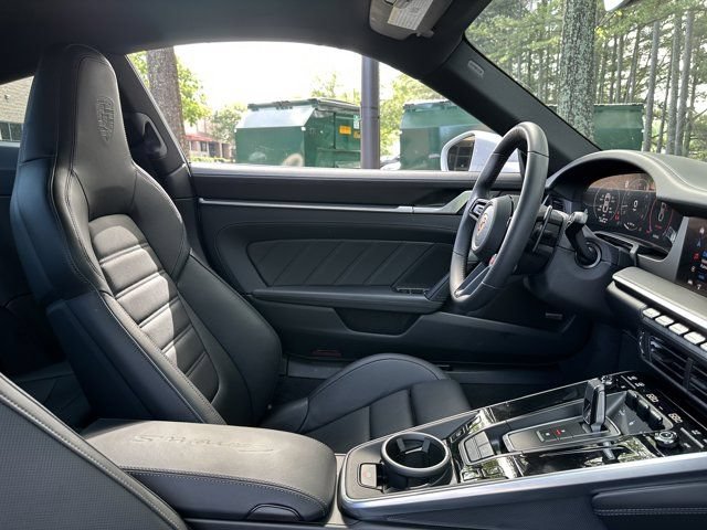 Used 2025 Porsche 911 Carrera S RWD image 17