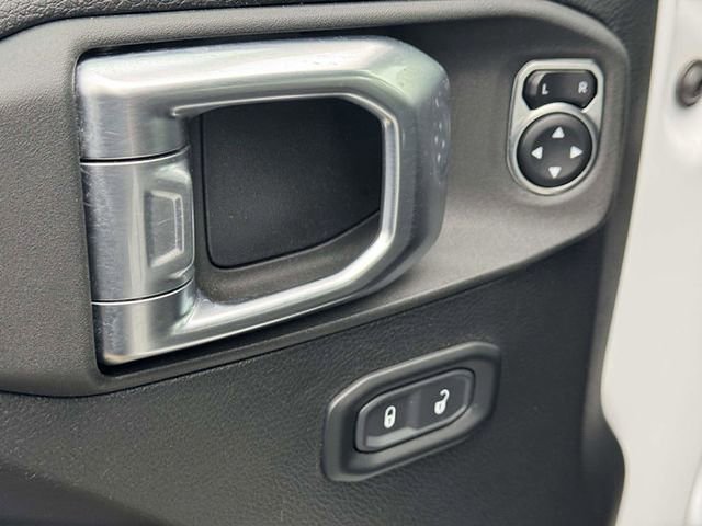 Used 2022 Jeep Wrangler Unlimited Sport AWD/4WD image 17