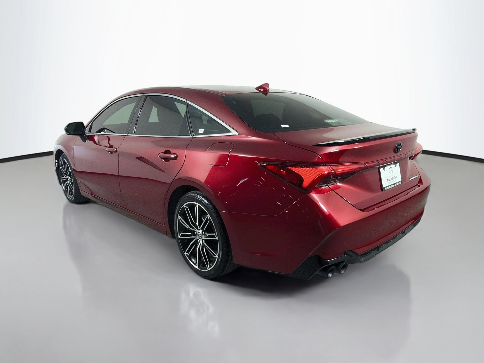 Used 2021 Toyota Avalon Touring FWD image 8