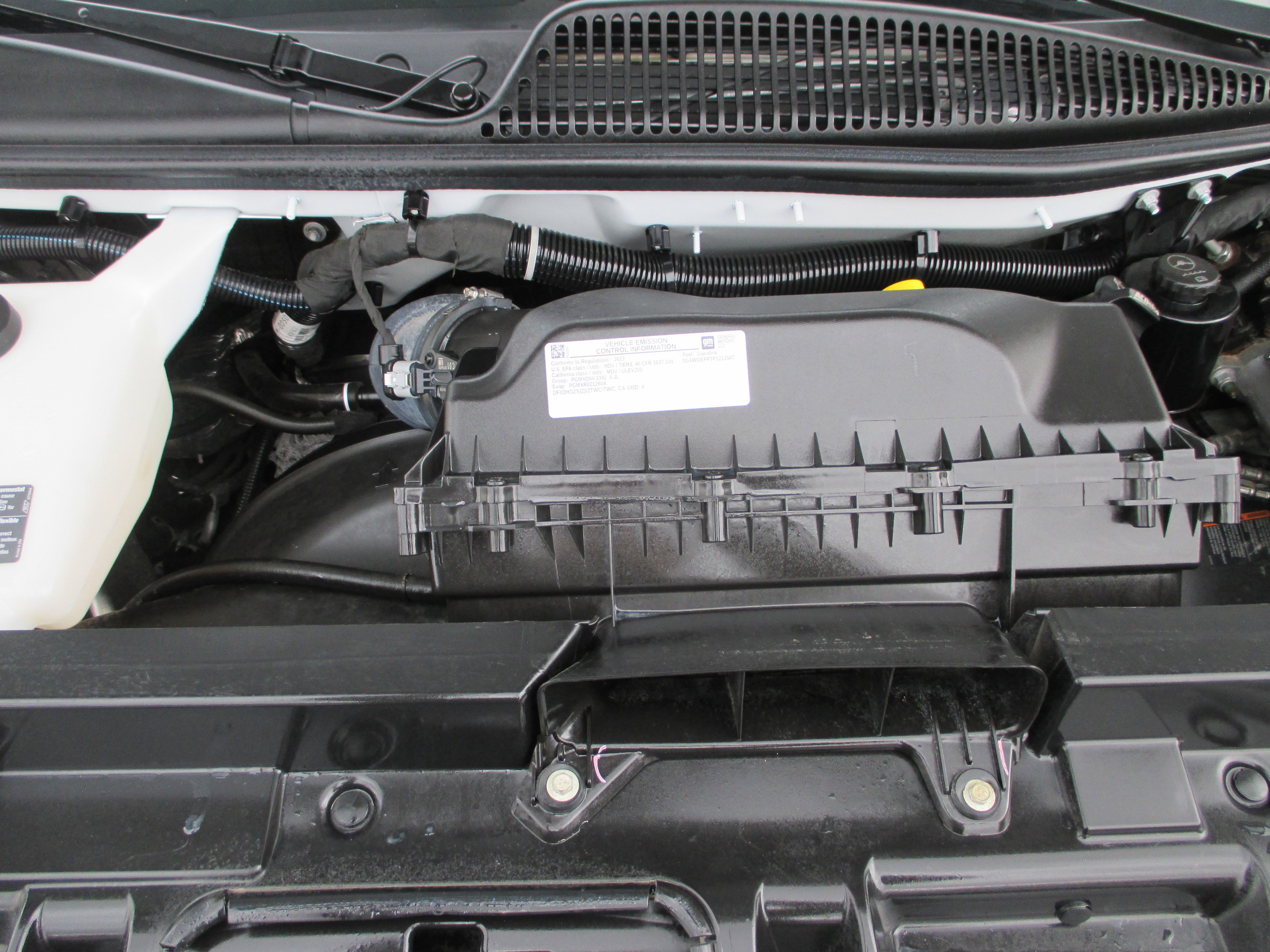 Used 2023 Chevrolet Express 2500 LS w/ Driver Convenience Package image 19