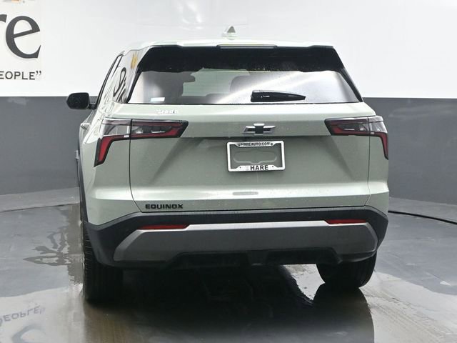 New 2026 Chevrolet Equinox LT w/ Convenience Package II image 13