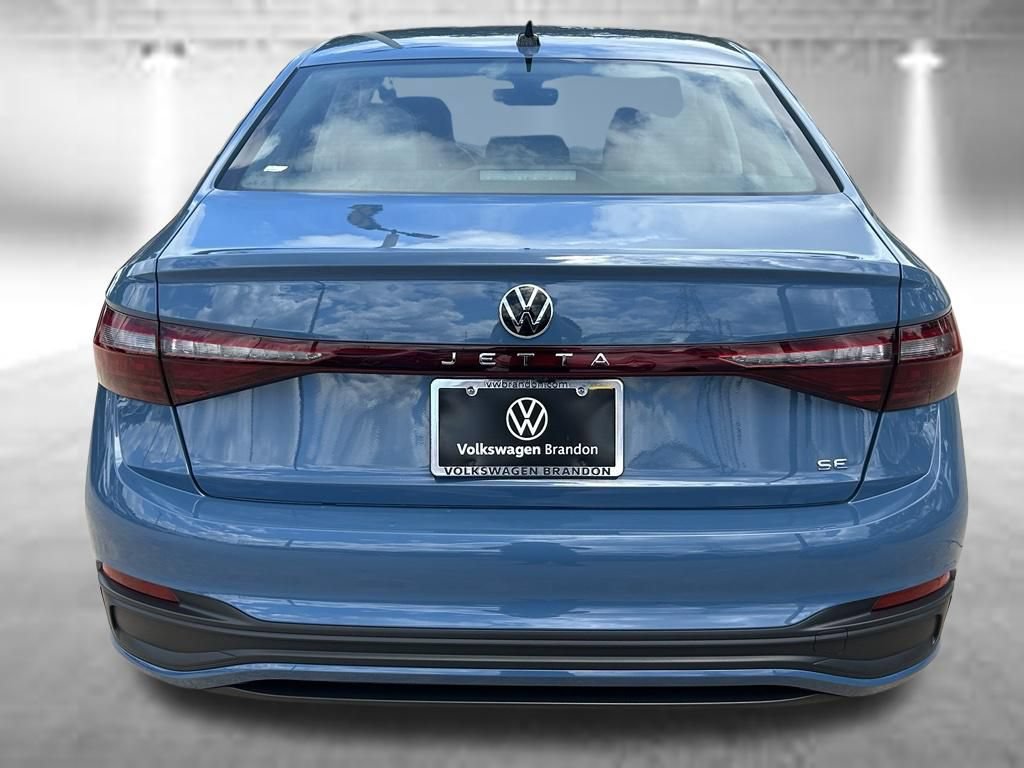 Used 2026 Volkswagen Jetta SE w/ Black Wheel Package FWD image 5