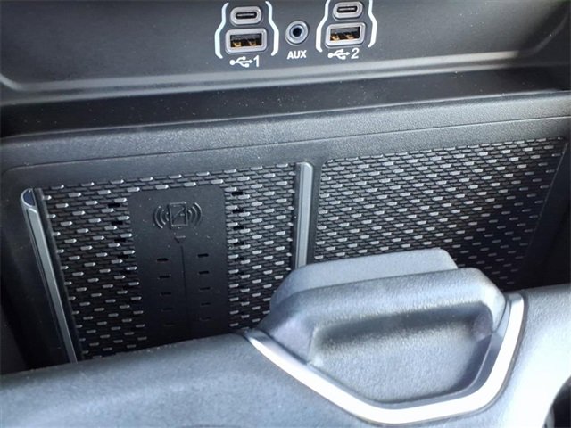 New 2026 RAM 1500 4x4 Crew Cab image 14