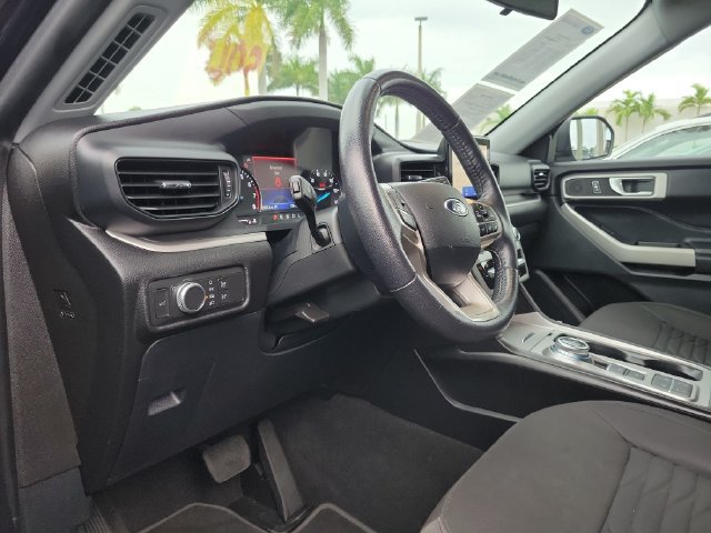 Used 2021 Ford Explorer XLT RWD image 10