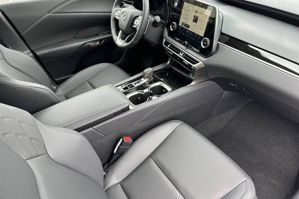 New 2026 Lexus RX 350 AWD w/ Cold Area Package image 16