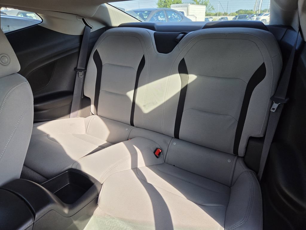 Used 2020 Chevrolet Camaro LT RWD image 27