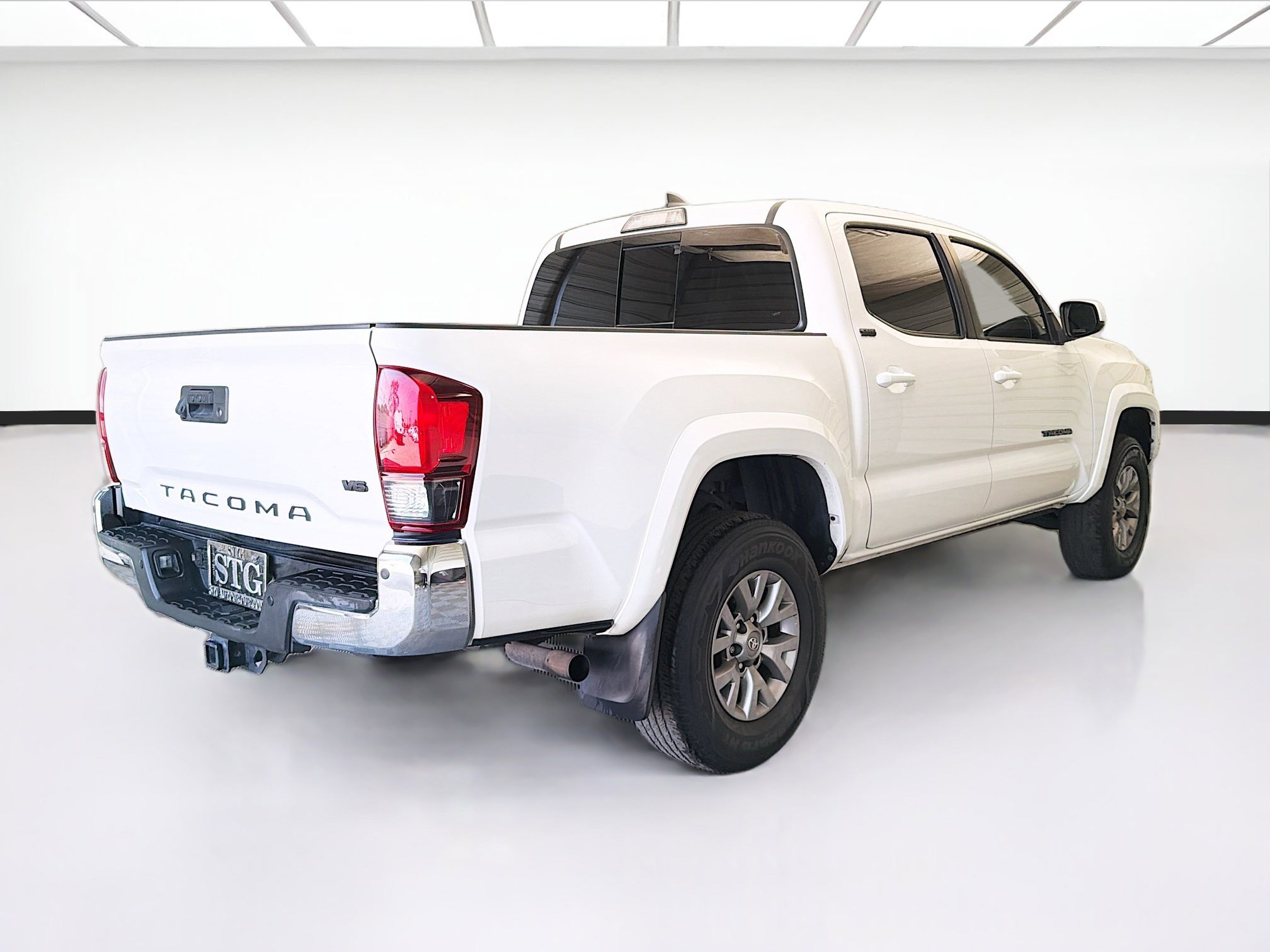 Used 2018 Toyota Tacoma SR5 image 4