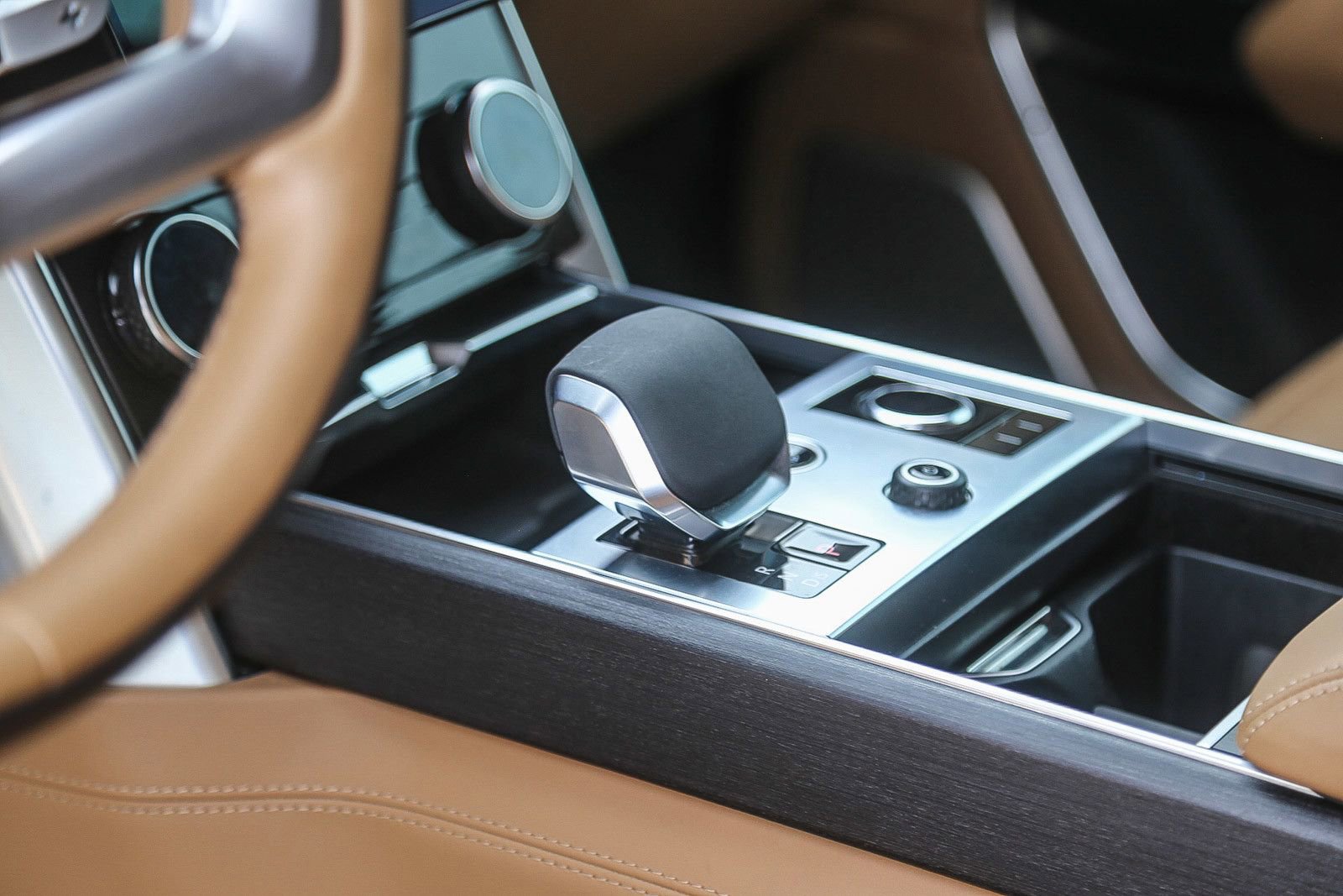 Used 2023 Land Rover Range Rover Autobiography image 18